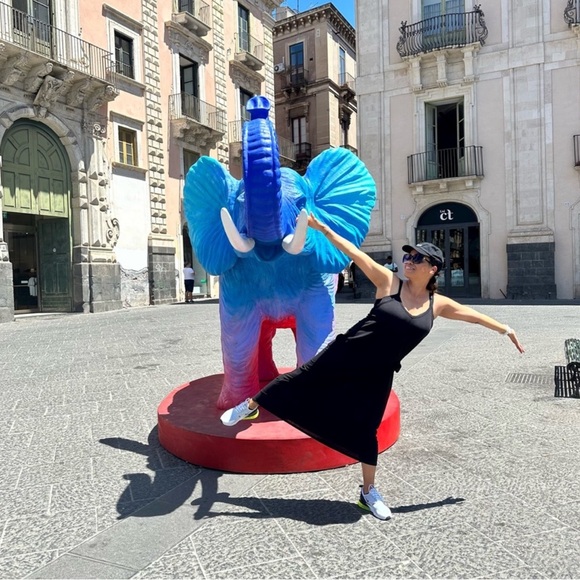 Hello and Welcome to my Closet ❤️ - Picture 17 of 17